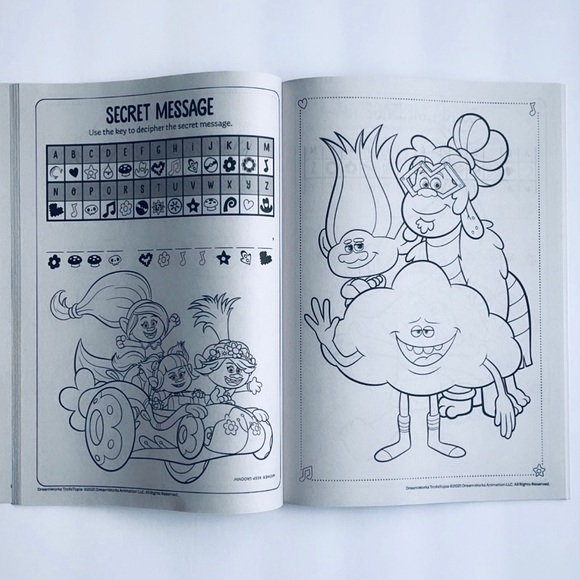 Trolls Trollstopia coloring and activity book - Picture 6 of 12